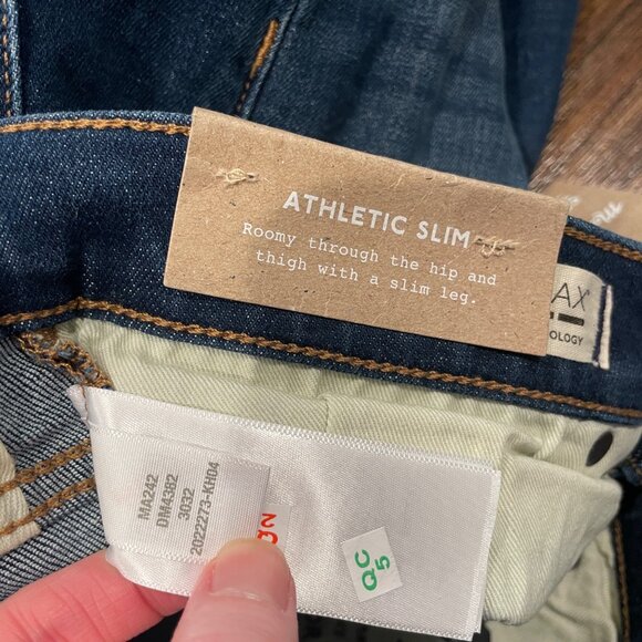 NWT Madewell Men's Sz 30x32 Athletic Slim Jean Leeward Wash CoolMax MA242 - Picture 16 of 16